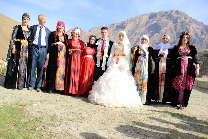 17-18-2015 Ekim Ayı Hakkari Düğünleri 41