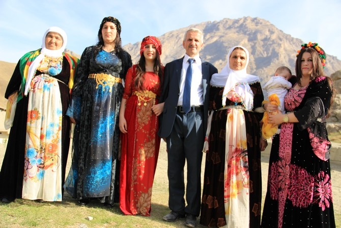 17-18-2015 Ekim Ayı Hakkari Düğünleri 46