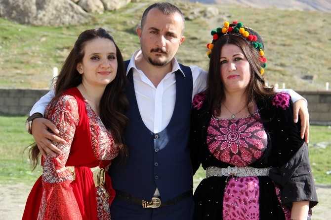 17-18-2015 Ekim Ayı Hakkari Düğünleri 55