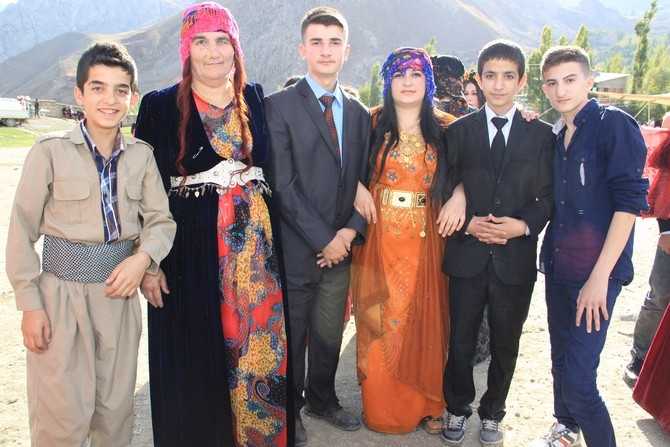 17-18-2015 Ekim Ayı Hakkari Düğünleri 66