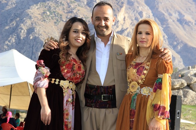 17-18-2015 Ekim Ayı Hakkari Düğünleri 69