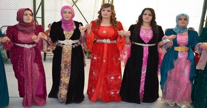 17-18-2015 Ekim Ayı Hakkari Düğünleri(2) 16