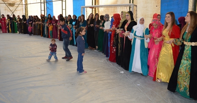 17-18-2015 Ekim Ayı Hakkari Düğünleri(2) 20