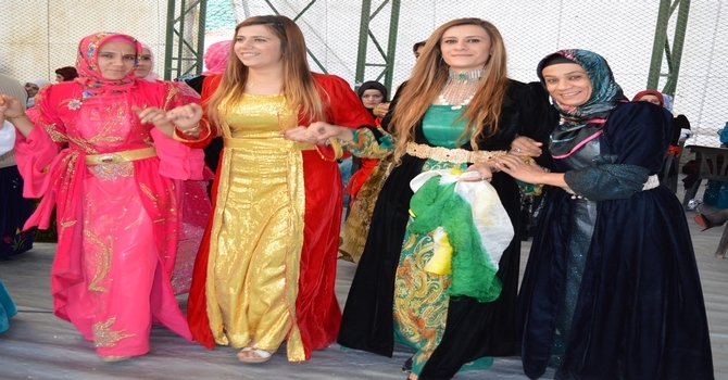 17-18-2015 Ekim Ayı Hakkari Düğünleri(2) 21