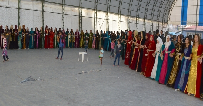 17-18-2015 Ekim Ayı Hakkari Düğünleri(2) 26