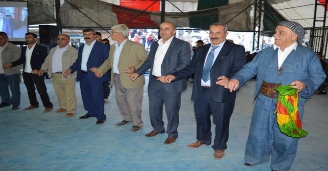 17-18-2015 Ekim Ayı Hakkari Düğünleri(2) 36