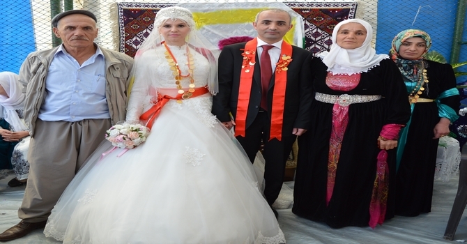 17-18-2015 Ekim Ayı Hakkari Düğünleri(2) 4