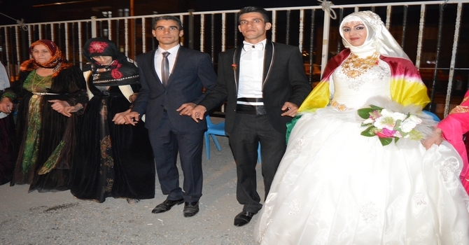 17-18-2015 Ekim Ayı Hakkari Düğünleri(2) 58