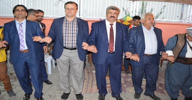 17-18-2015 Ekim Ayı Hakkari Düğünleri(2) 63