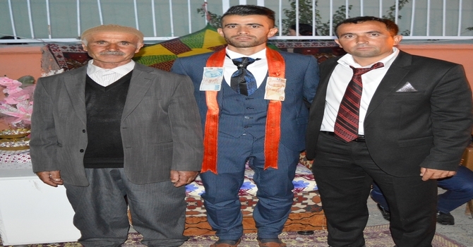 17-18-2015 Ekim Ayı Hakkari Düğünleri(2) 89