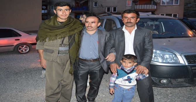 17-18-2015 Ekim Ayı Hakkari Düğünleri(2) 90