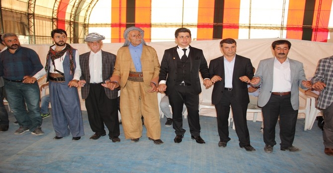 Topuz ve Yiğit ailesinin mutlu günü 12