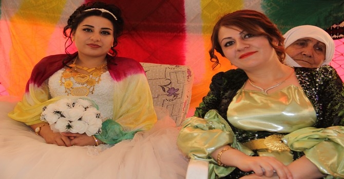 Topuz ve Yiğit ailesinin mutlu günü 15