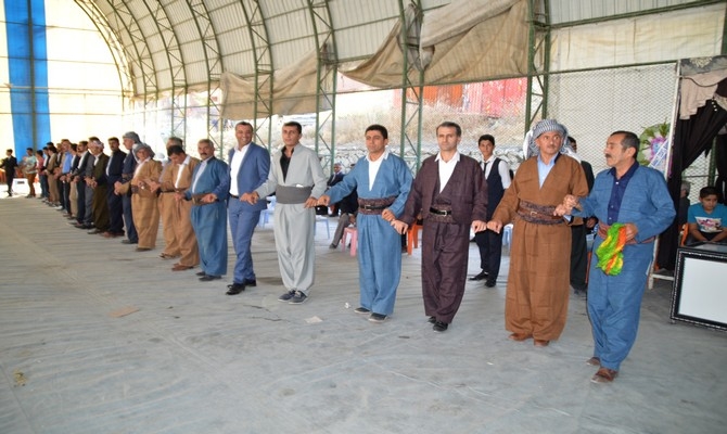 03,04.2016 Eylül ayı Hakkari düğünleri 28