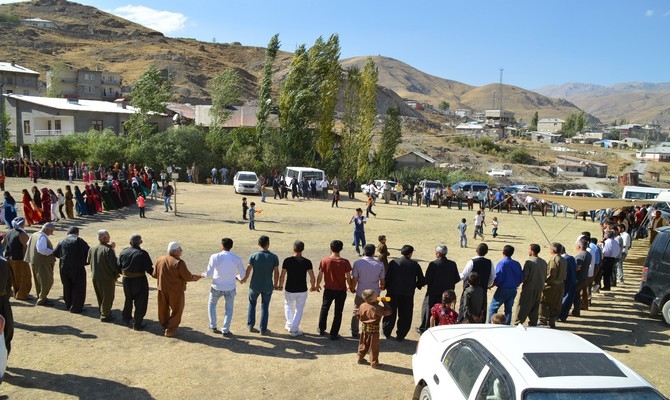 03,04.2016 Eylül ayı Hakkari düğünleri 4