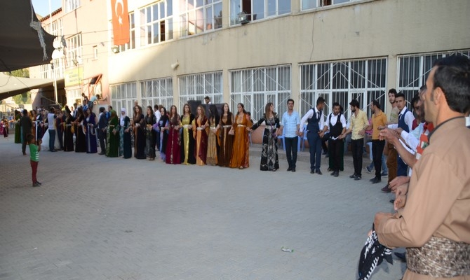 03,04.2016 Eylül ayı Hakkari düğünleri 43