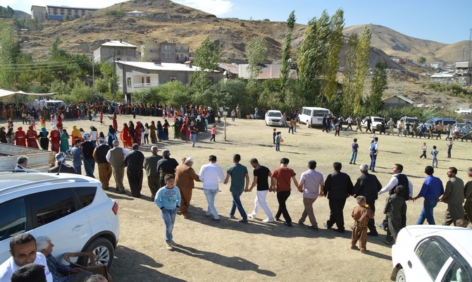 03,04.2016 Eylül ayı Hakkari düğünleri 5