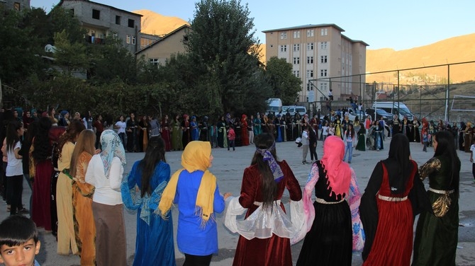 01-02-2016 Ekim Ayı Hakkari Düğünleri 48