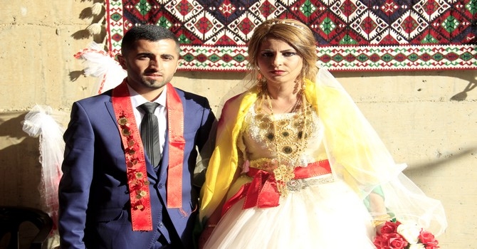 12-13- Kasım Hakkari düğünleri 1