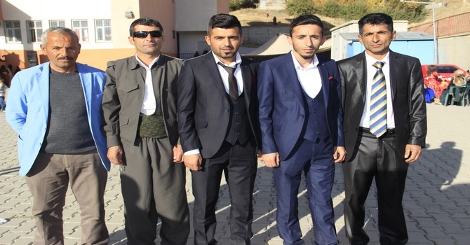 12-13- Kasım Hakkari düğünleri 13