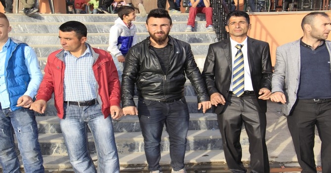 12-13- Kasım Hakkari düğünleri 24