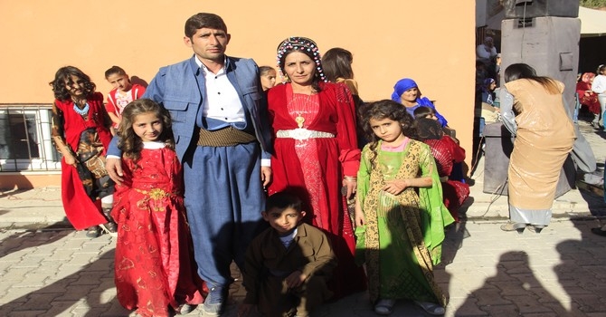 12-13- Kasım Hakkari düğünleri 9