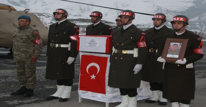 Şehit Er Erdem için Hakkari’de tören düzenlendi 1