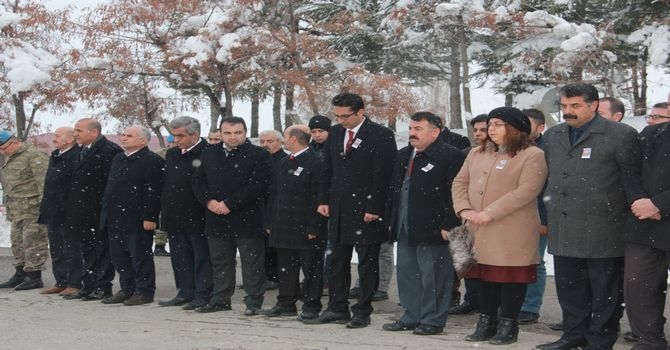 Şehit Er Erdem için Hakkari’de tören düzenlendi 2