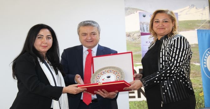 Hakkari’de 8 mart paneli düzenlendi 1