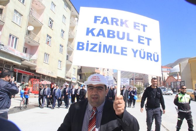 Otizm farkındalık yürüyüşü 8