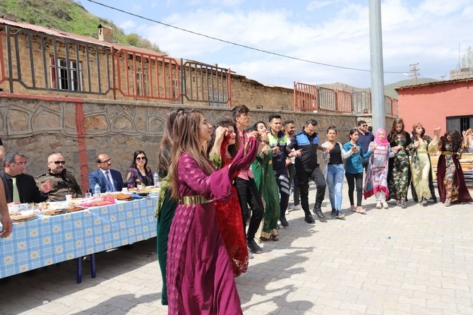Çukurca'da halaylı kermes 10