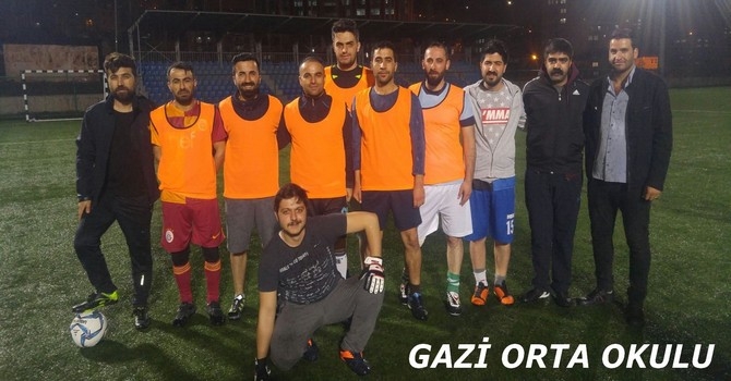 Öğretmenler arası futbol turnuvası 1