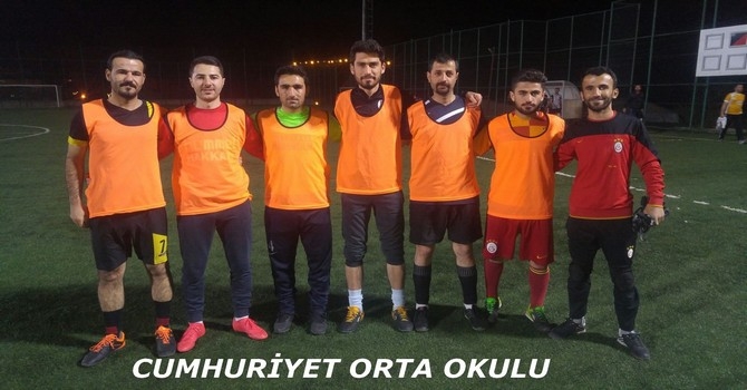 Öğretmenler arası futbol turnuvası 12