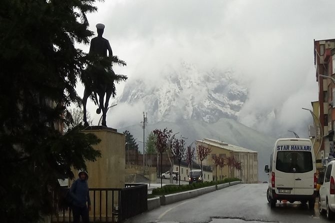 Nisan ayında kar sürprizi 2