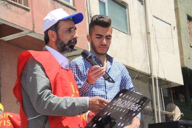 Hakkari’de halaylı 1 Mayıs kutlaması! 7