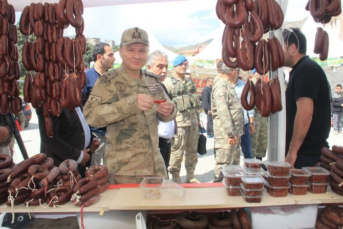 Yöresel ürünler fuarı açıldı! 8