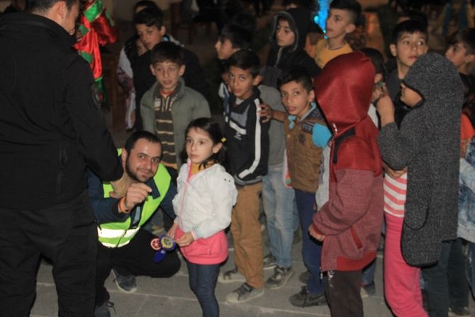 Belediye'den yüz boyama etkinliği 4