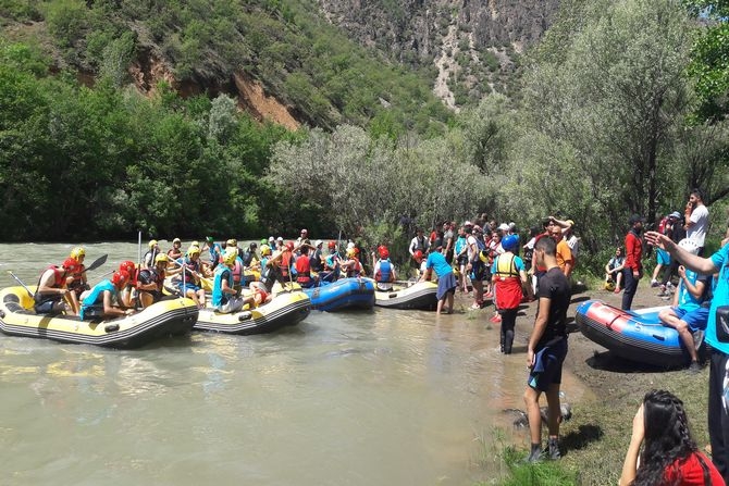 Hakkari rafting’de Türkiye üçüncüsü 3