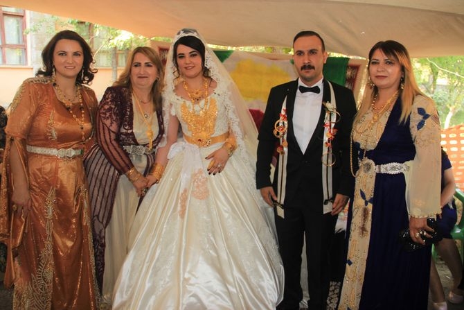 Ümit ailesinin mutlu günü 11