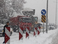 Hakkari'de yoğun kar yağışı