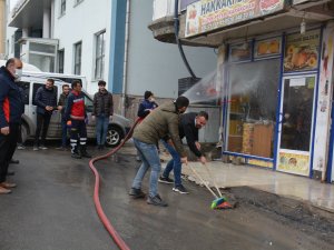 Cadde ve sokaklara ‘covid-19’ temizliği