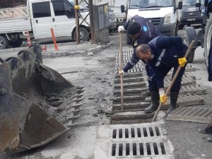 Hakkari'de rögar ve ızgara temizliği yapıldı