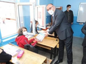 Çukurca belediyesinden eğiteme destek
