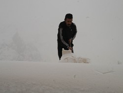 Hakkari ve ilçelerinde okullar 1 gün tatil edildi