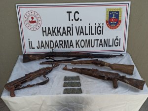 Yüksekova kırsalında silah ele geçirildi