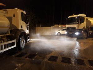 Hakkari belediyesi gece mesaisi yaptı