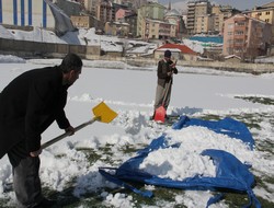 Kar çilesi ekmek kapsı oldu