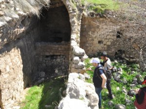 Gabar Dağında bin 700 yıllık manastır keşfedildi