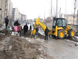 Yeni yolun tahrip edilmesine tepki