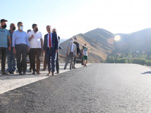 Vali Akbıyık, asfalt çalışmalarını denetledi